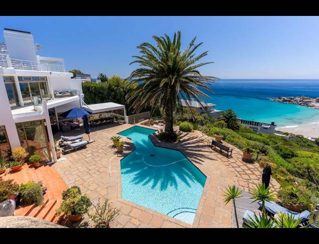 7 BEDROOM HOUSE FOR SALE IN LLANDUDNO